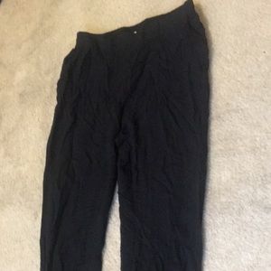 Flowy black pants 👖